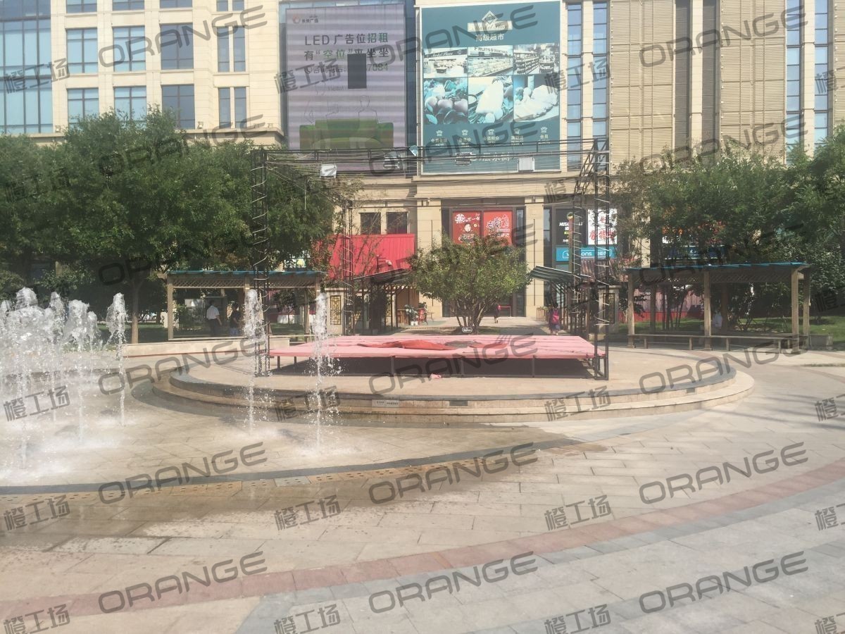 北京远洋未来广场-室外未来广场南门喷泉2