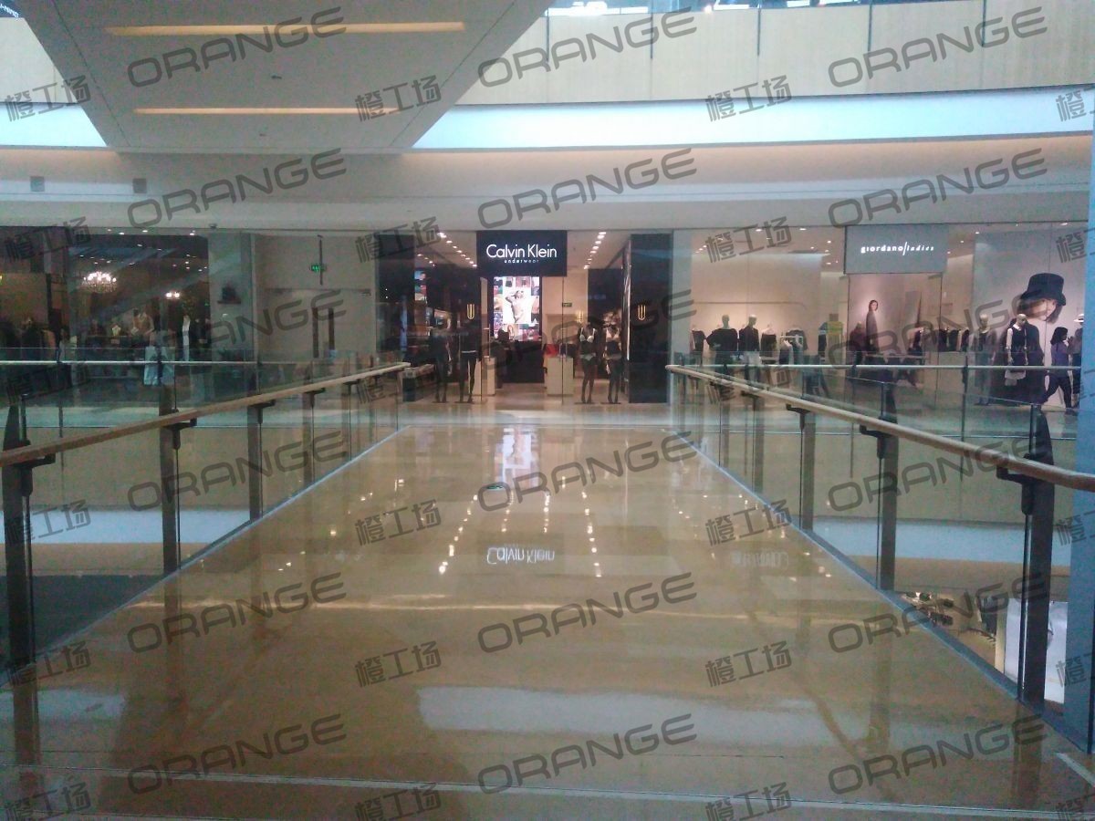 北京颐堤港-室内二楼三楼南侧ck与blue erdos之间（×2）2