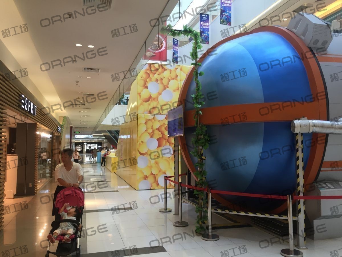 北京常营华联-室内二层西区环廊boradcast播门前2