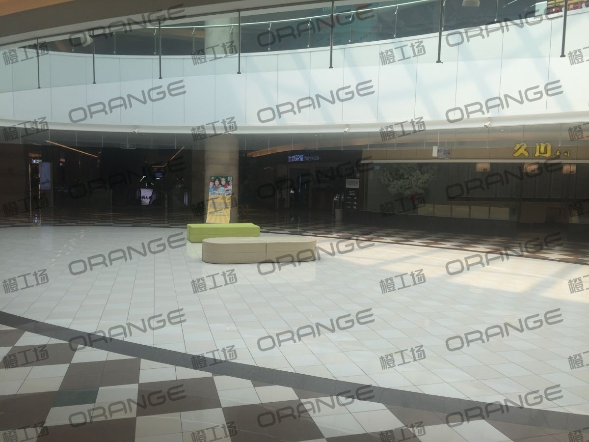 北京常营华联-室内二楼西侧环廊中厅久心门前1