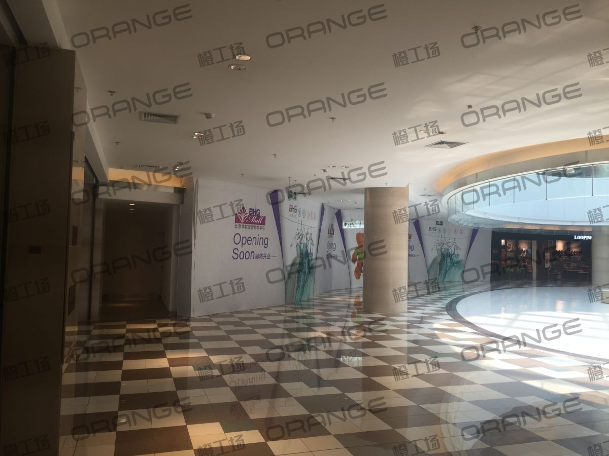 北京常营华联-室内二楼中庭环廊东（2块对应3楼）4