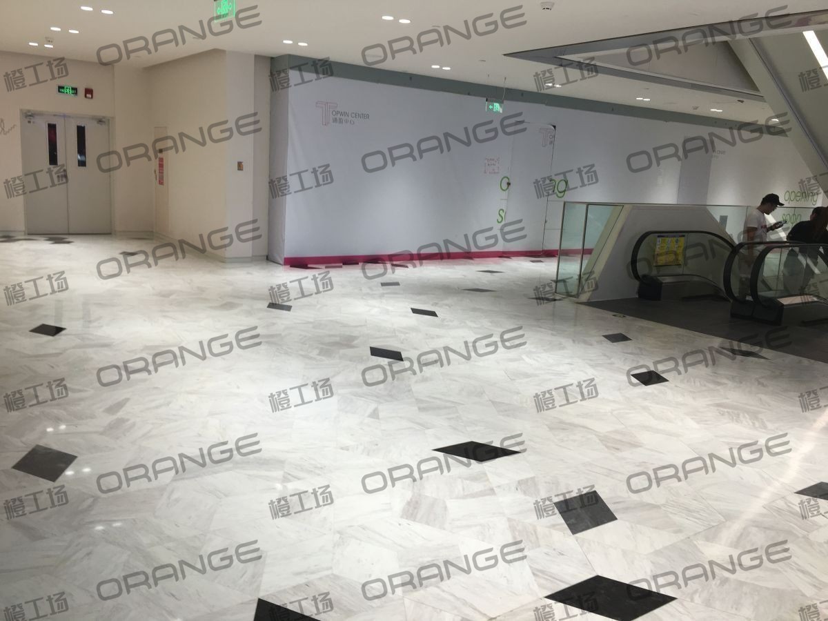 北京通盈中心-室内三楼扶梯口北1