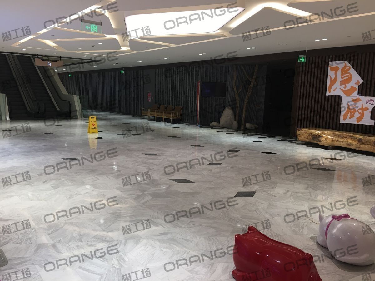 北京通盈中心-室内四楼扶梯南侧3