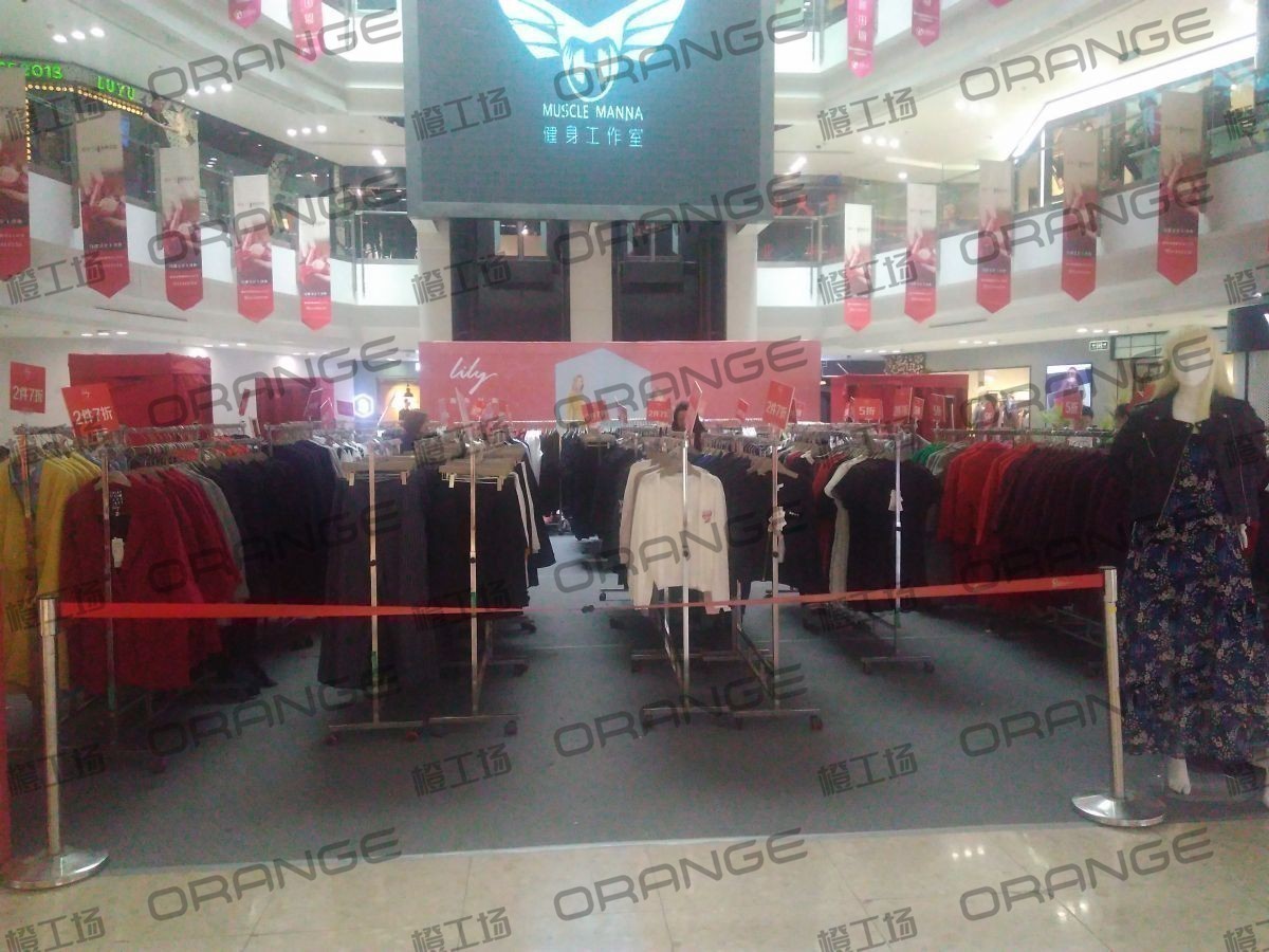 北京新中关购物中心-室内二楼北侧中厅1