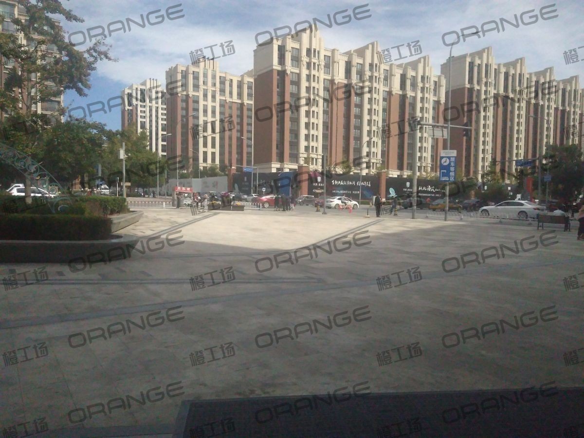 北京五彩城购物中心-室外西区东北门门北2