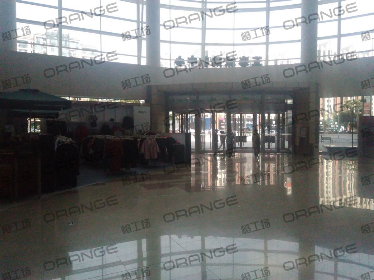 北京五彩城购物中心-室内一楼西区东北门门南13