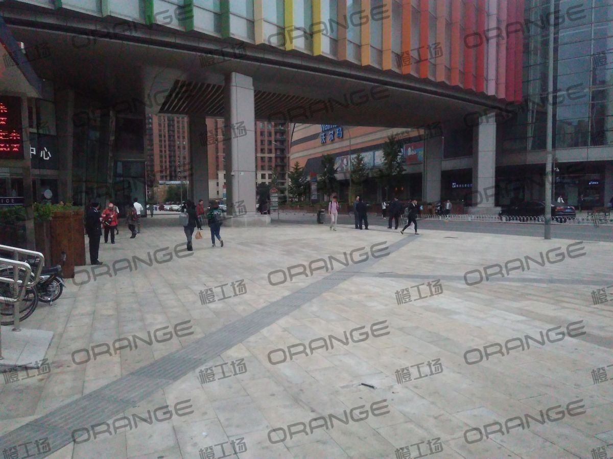 北京五彩城购物中心-室外东区西北角4