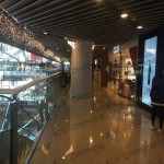 北京侨福芳草地购物中心-室内二楼长廊东南侧扶梯南14