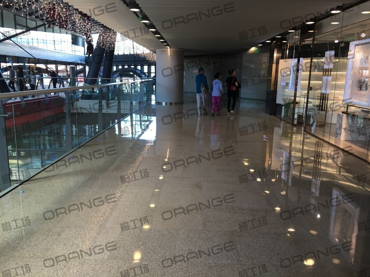 北京侨福芳草地购物中心-室内二楼长廊东北侧1