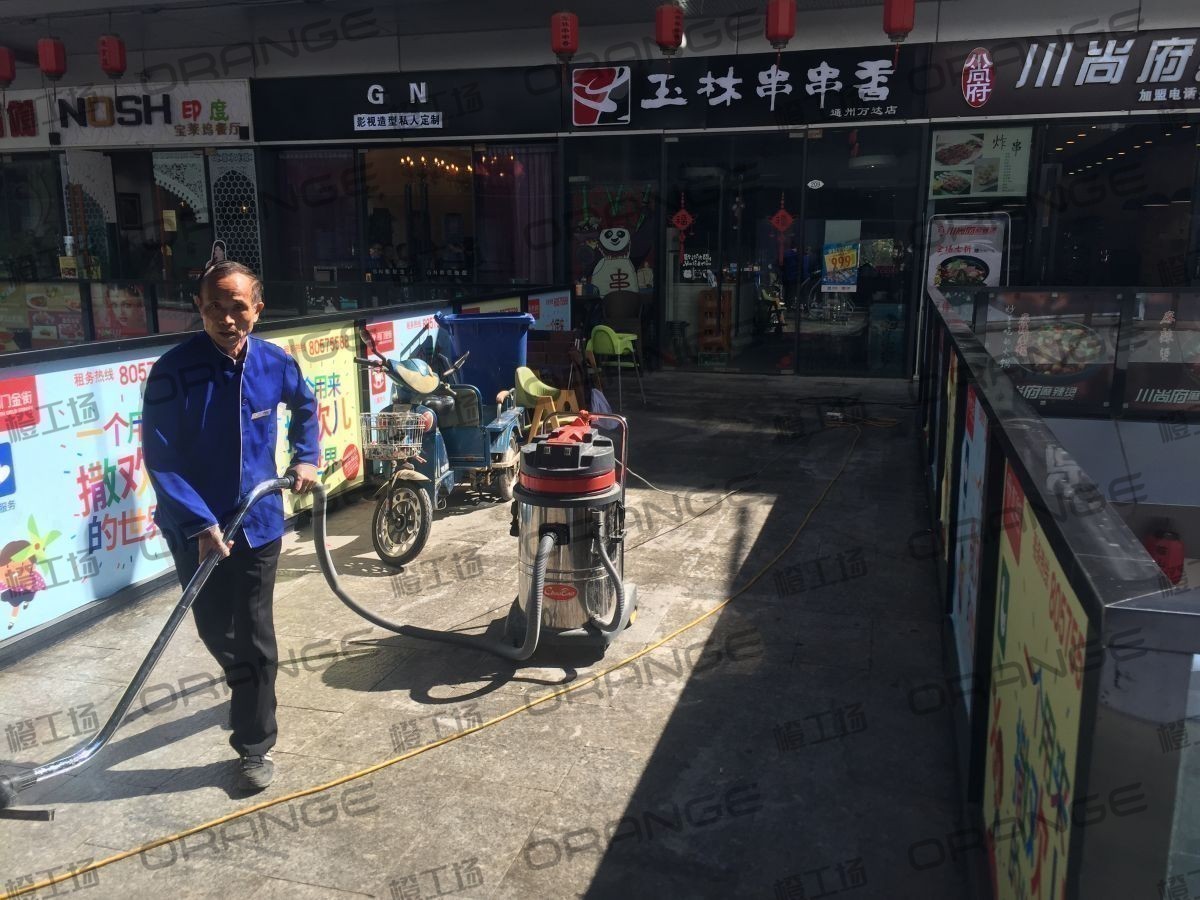 北京通州万达广场-室外2楼南侧环廊中间过道二3