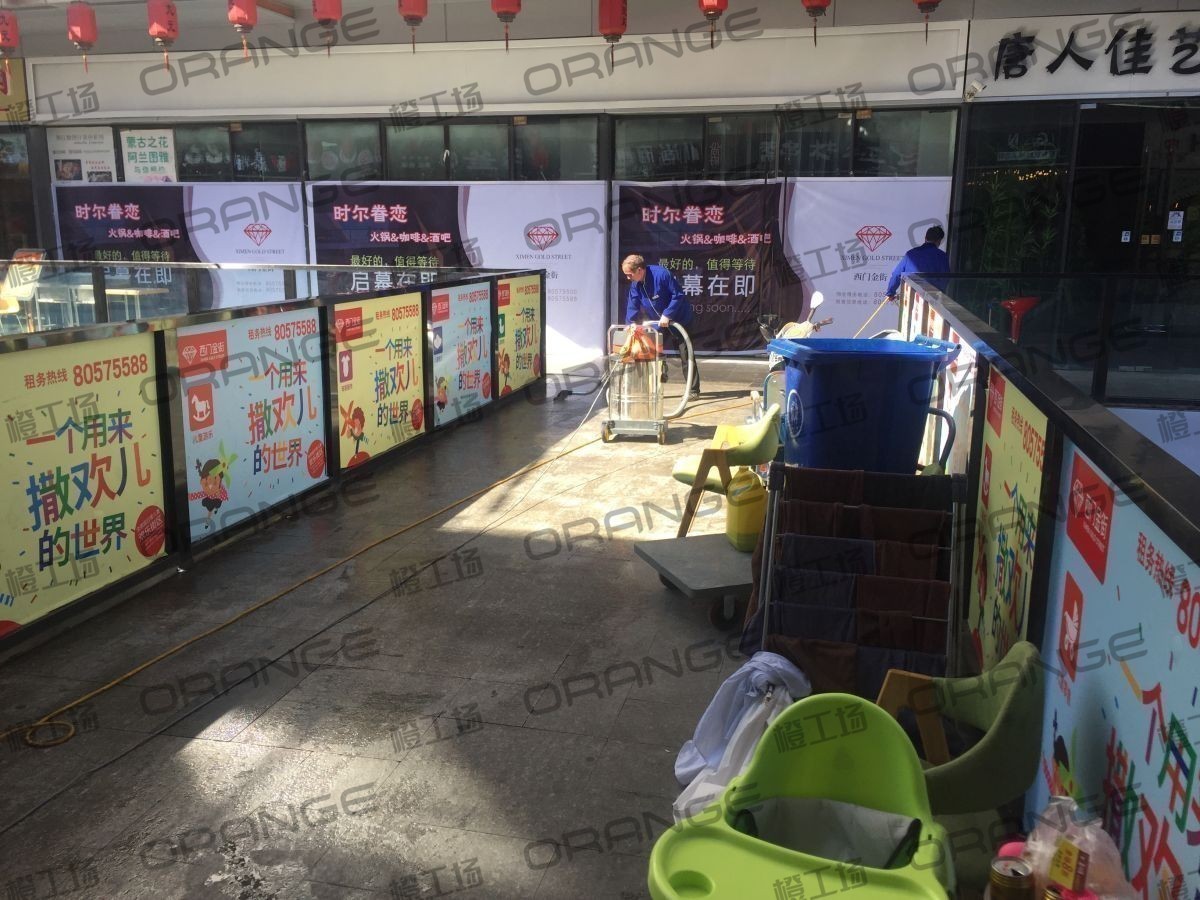 北京通州万达广场-室外2楼南侧环廊中间过道二4