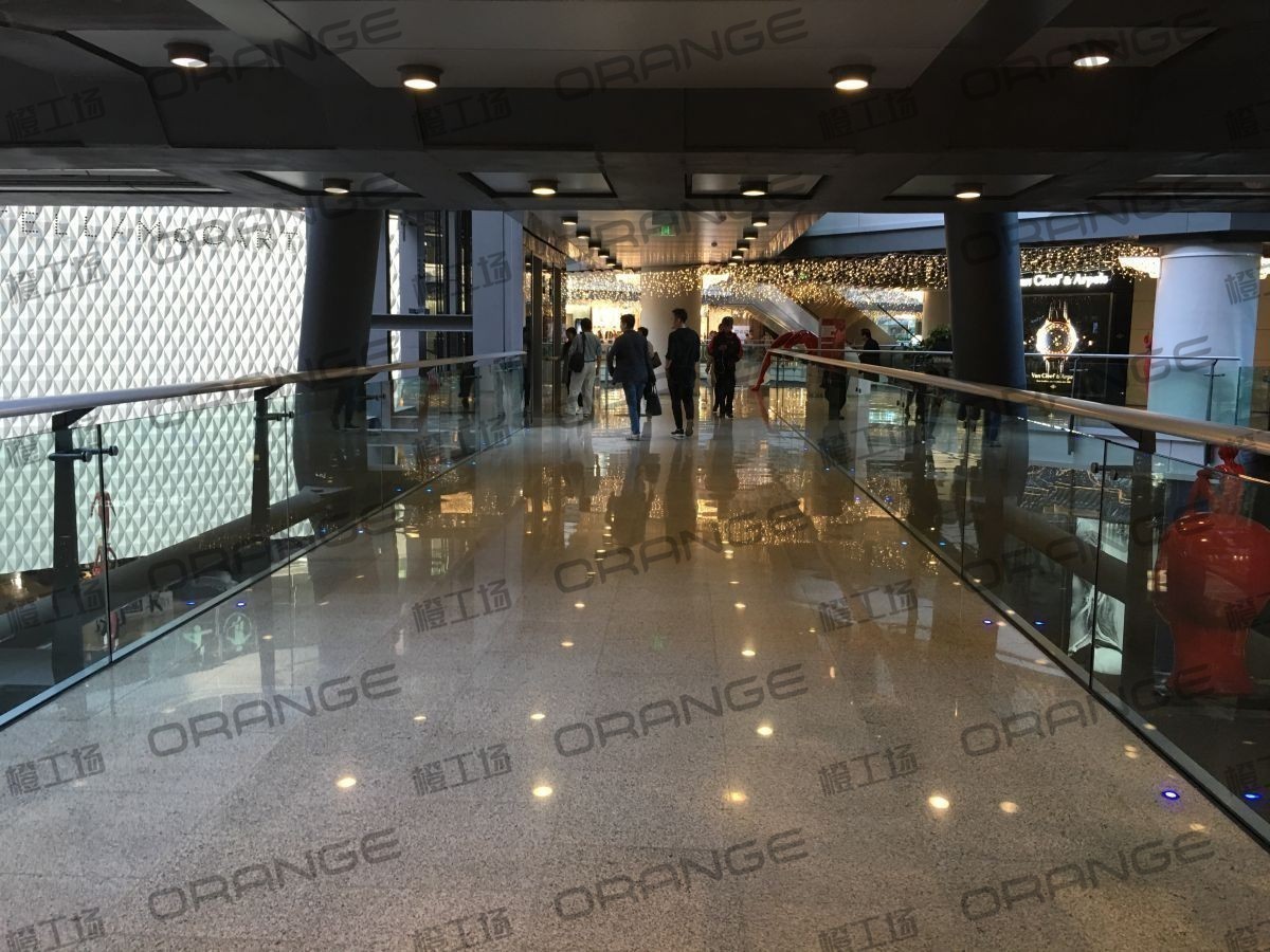 北京侨福芳草地购物中心-室内一楼中庭南侧直梯西侧走廊2