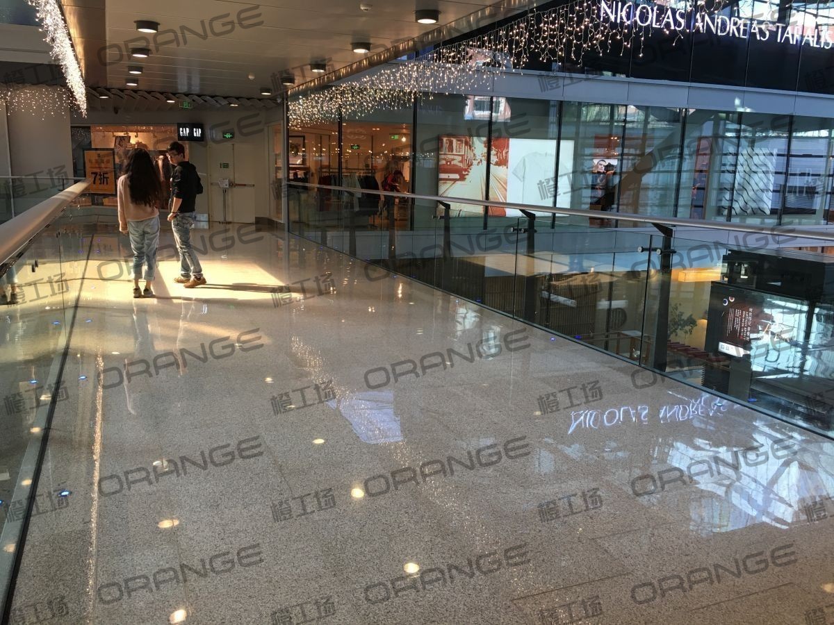 北京侨福芳草地购物中心-室内一楼西北侧走廊3