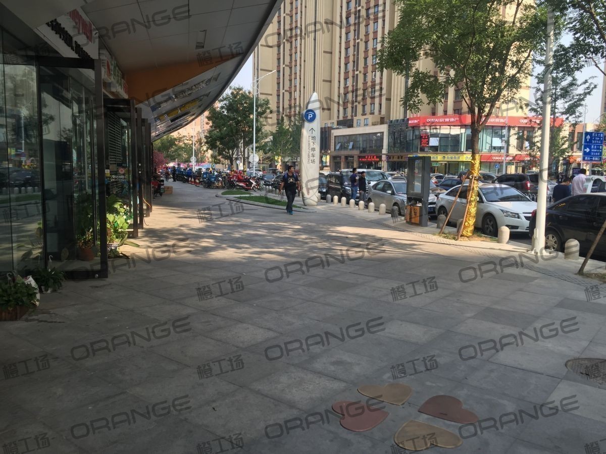 北京通州万达广场-室外金门西街b区南侧鲜米卷门前4