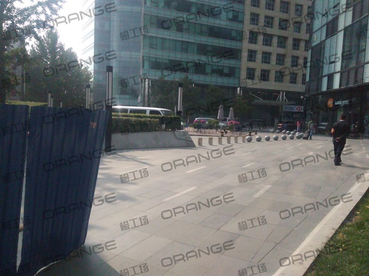 北京来福士广场-室外东南侧走廊1