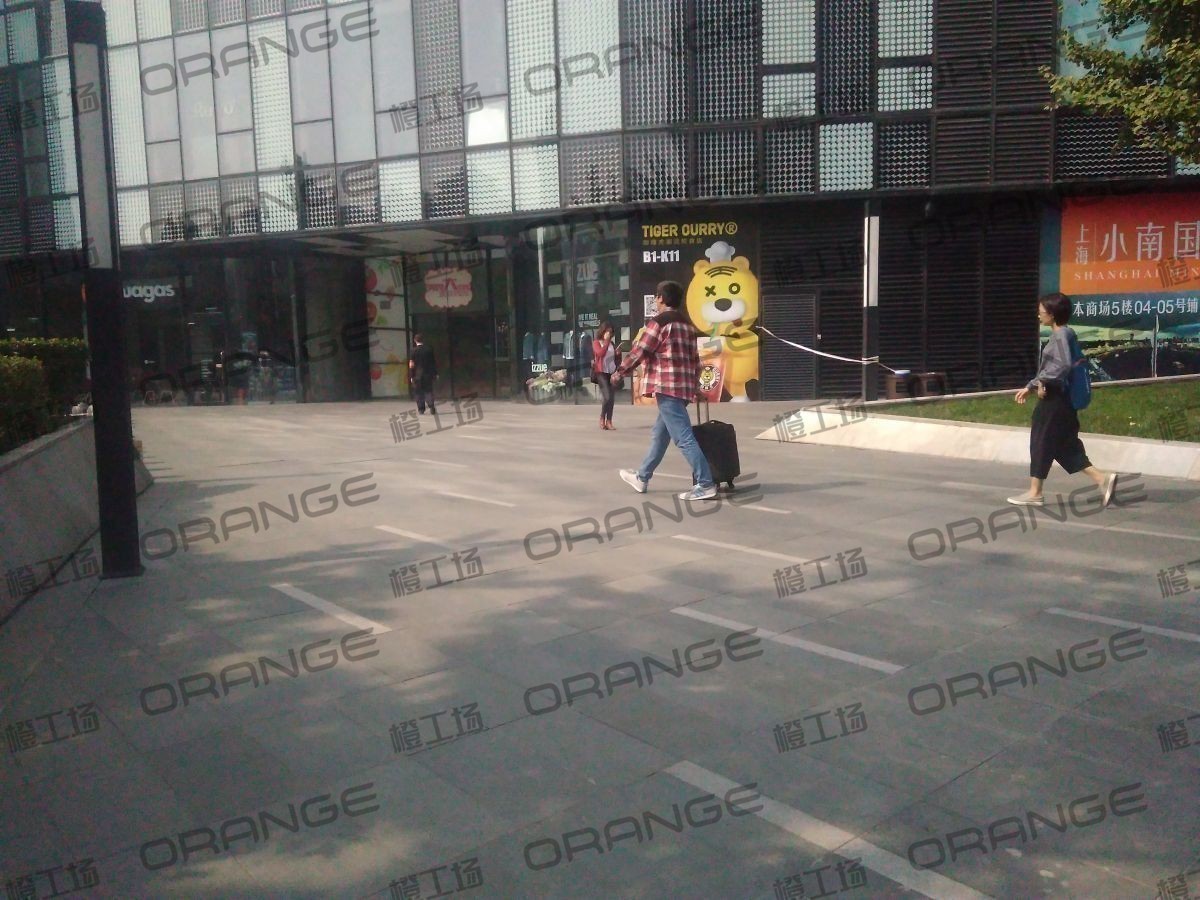 北京来福士广场-室外东南侧走廊4