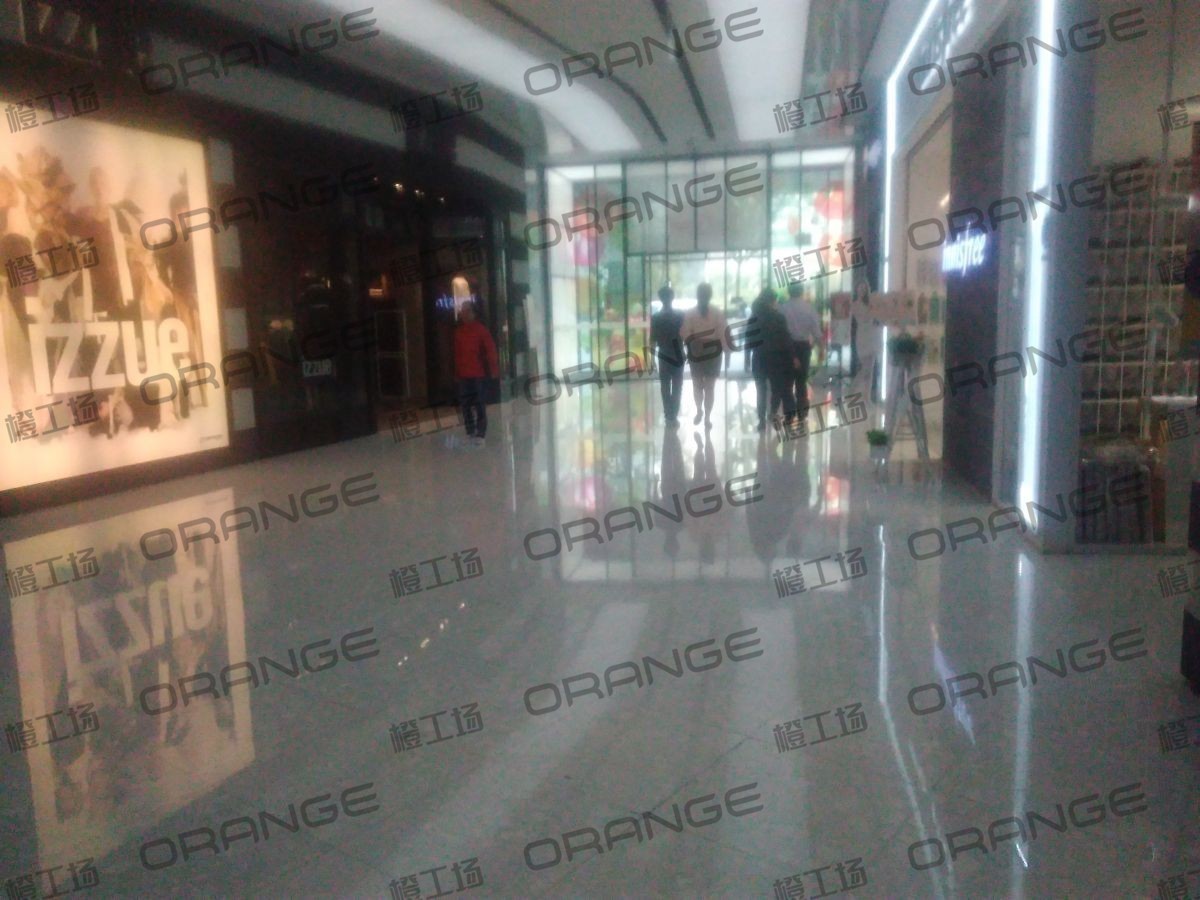 北京来福士广场-室内一楼南侧东门门内2