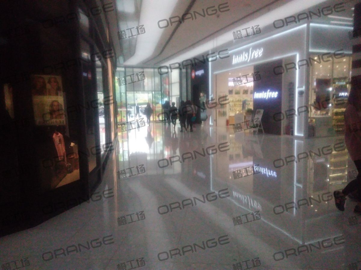 北京来福士广场-室内一楼南侧东门门内4