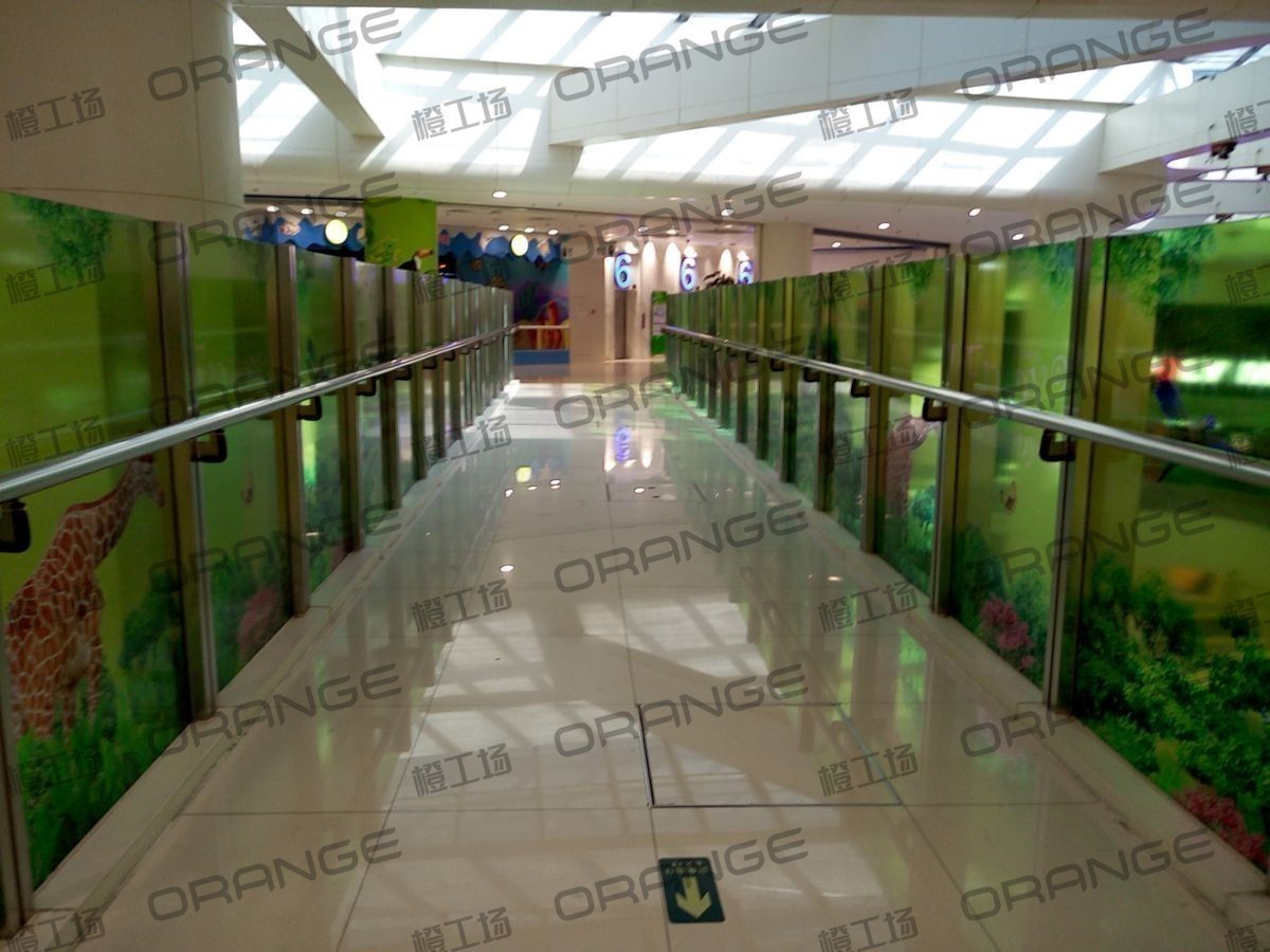 北京凯德mall大峡谷-室内六楼环廊旁走廊2