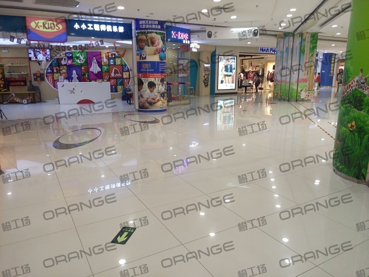 北京凯德mall大峡谷-室内三楼西侧扶梯南耐克门前3