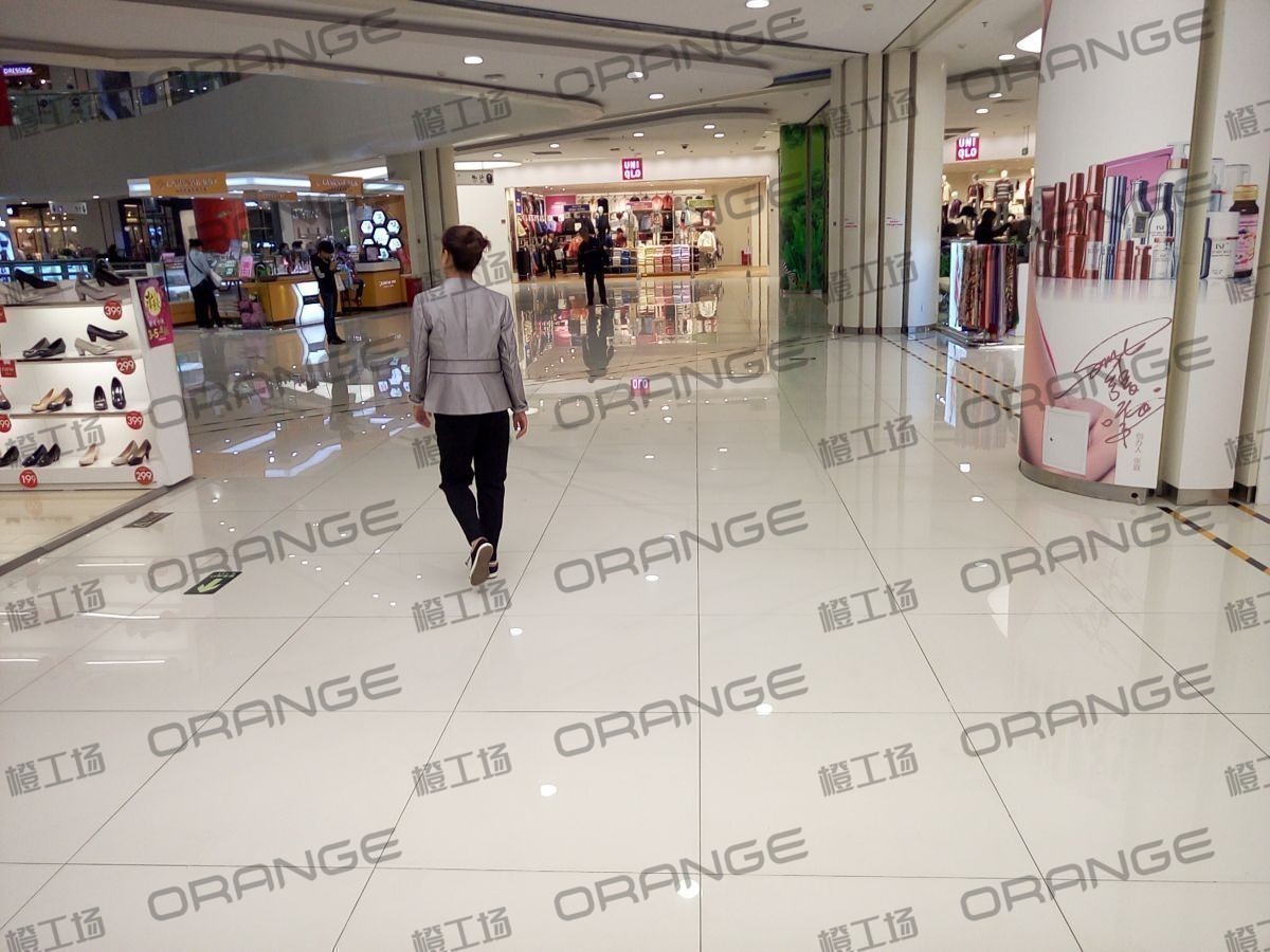 北京凯德mall大峡谷-室内二楼西侧veormoda门前一2