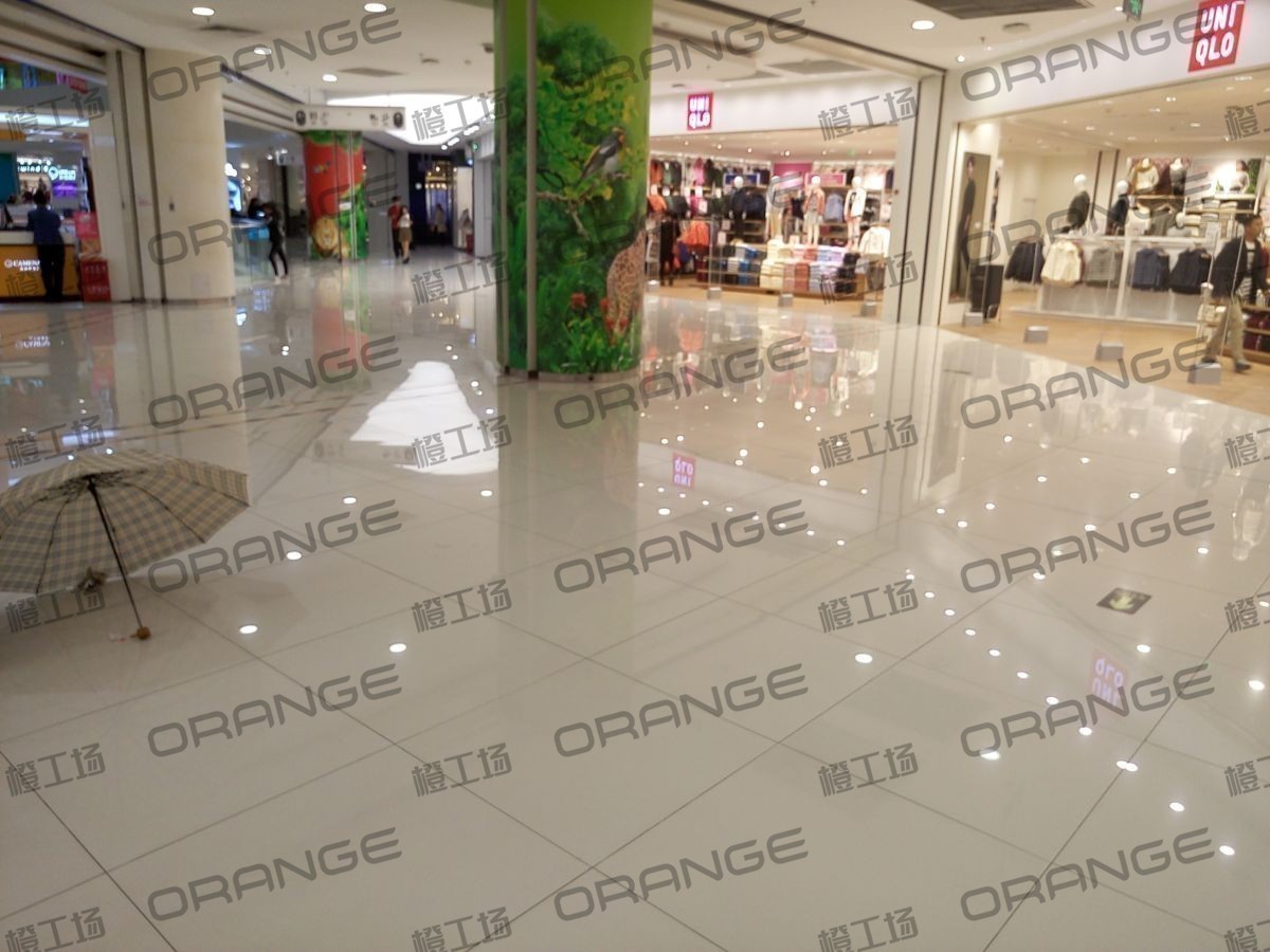 北京凯德mall大峡谷-室内二楼南侧优衣库门前二3