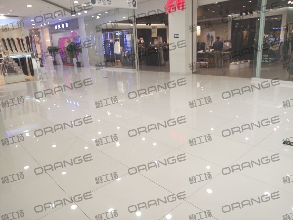 北京凯德mall大峡谷-室内二楼北侧hm门前2