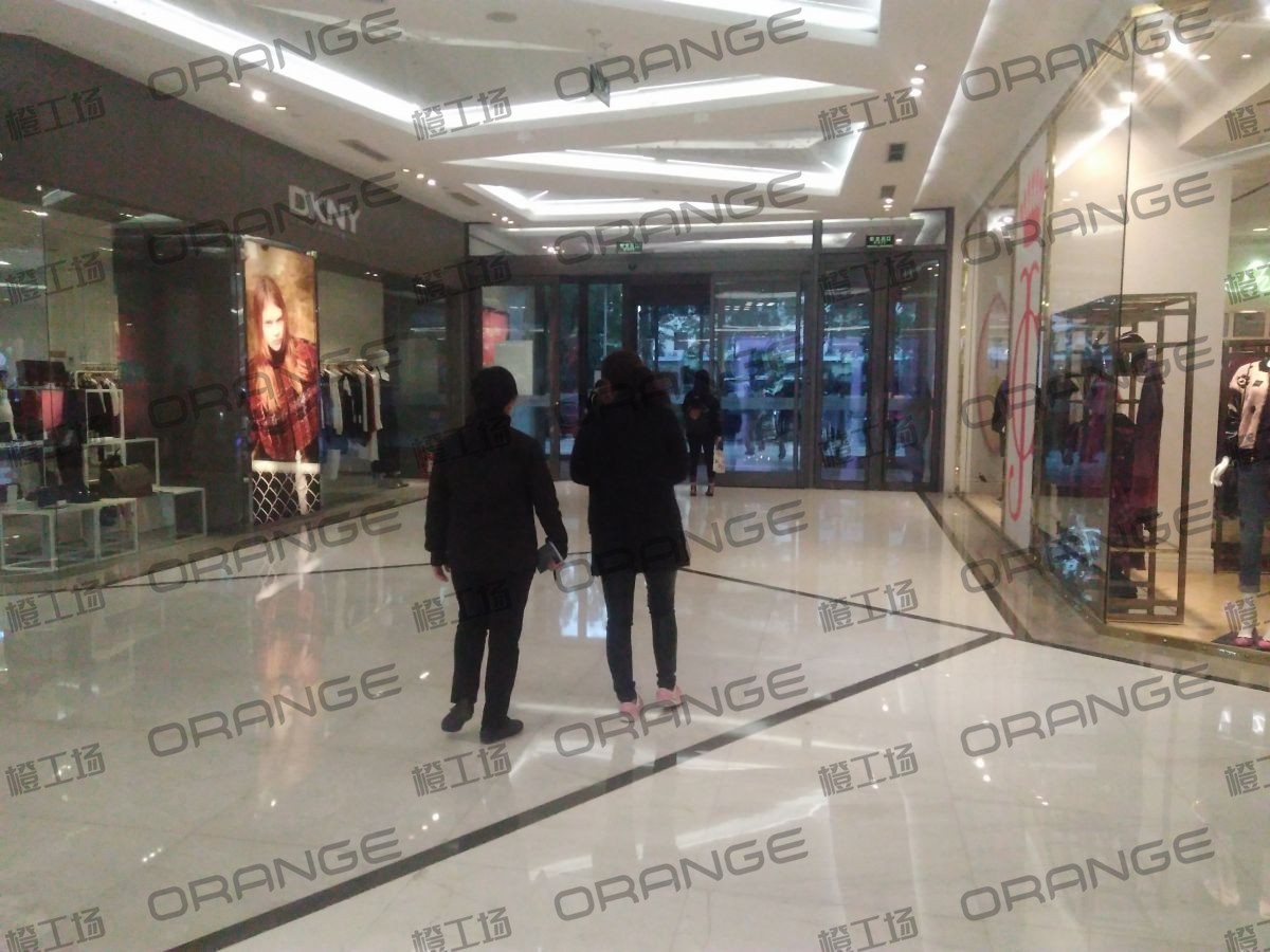 北京凯德晶品购物中心-室内一楼南门门北过道2