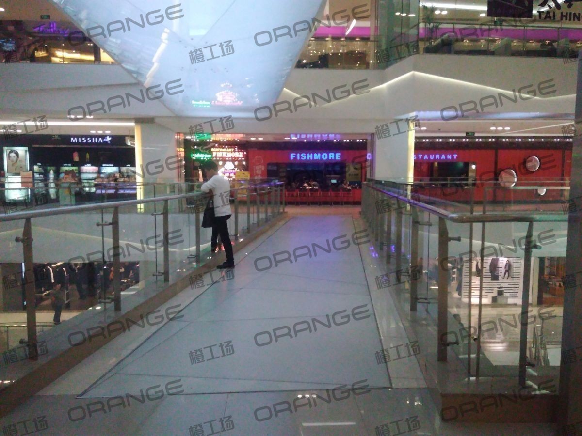 北京凯德晶品购物中心-室内三楼中厅走廊2