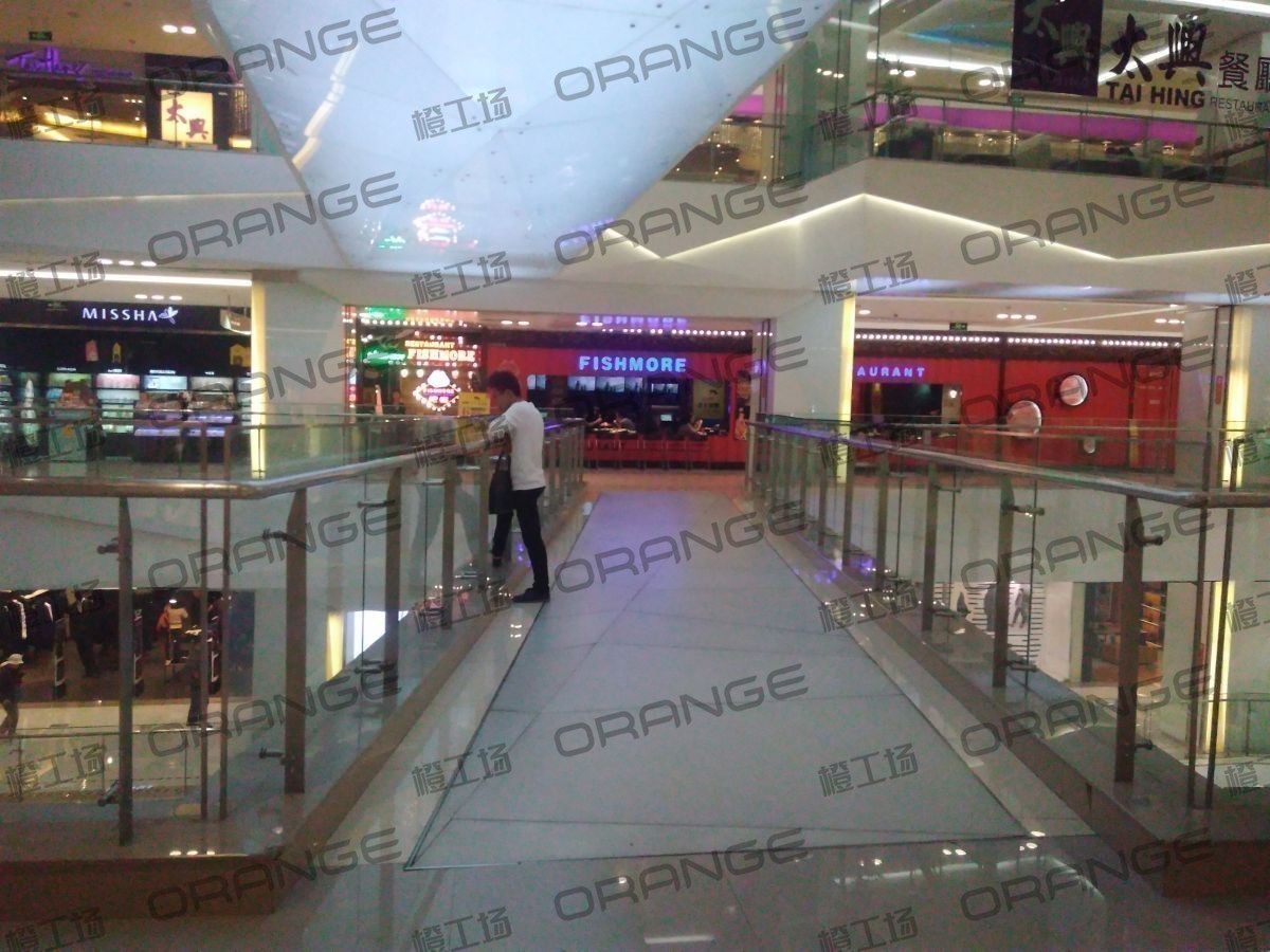 北京凯德晶品购物中心-室内三楼中厅走廊3