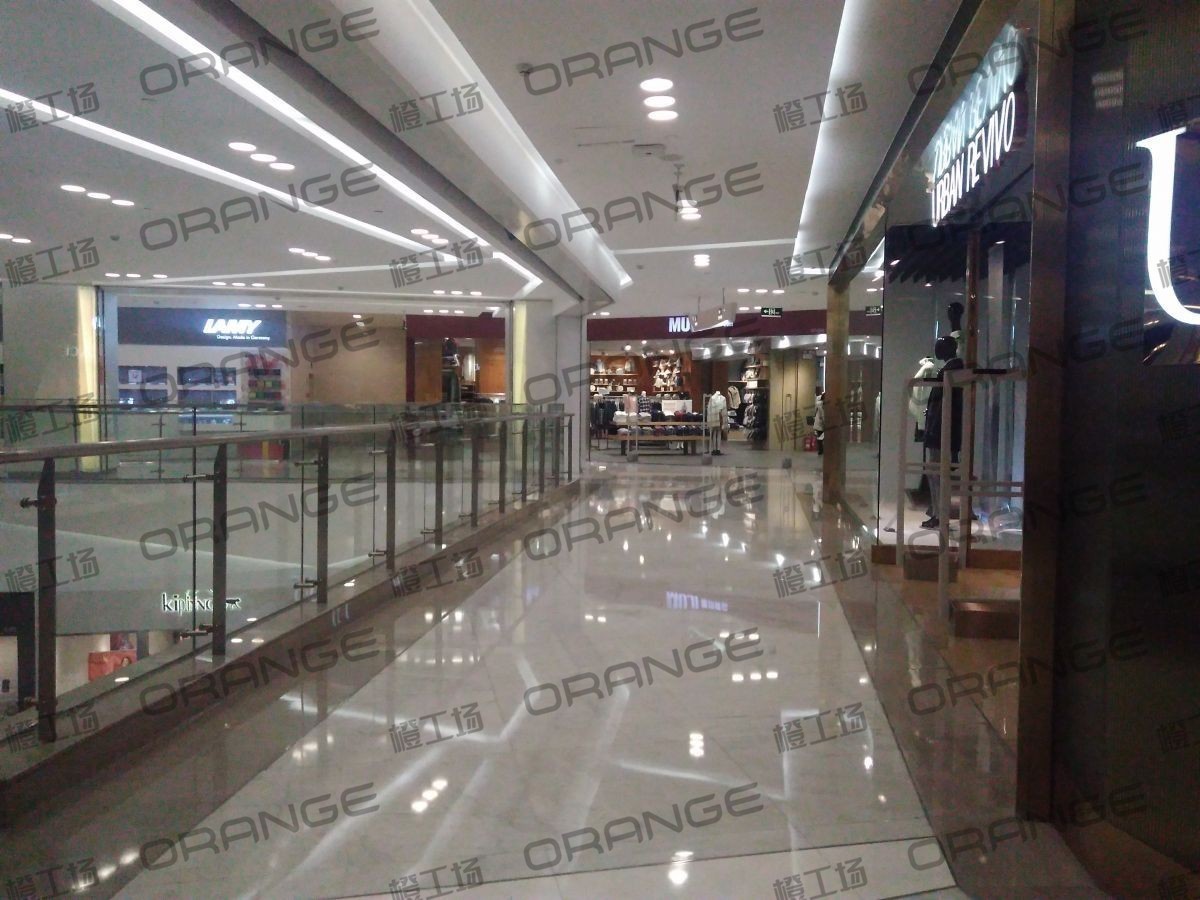 北京凯德晶品购物中心-室内二楼西侧走廊2