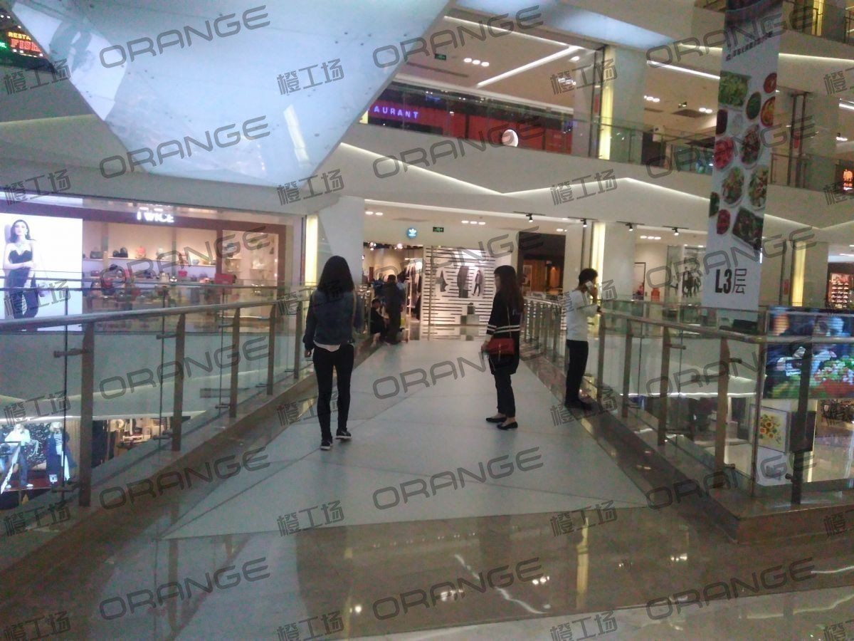 北京凯德晶品购物中心-室内二楼中厅走廊1