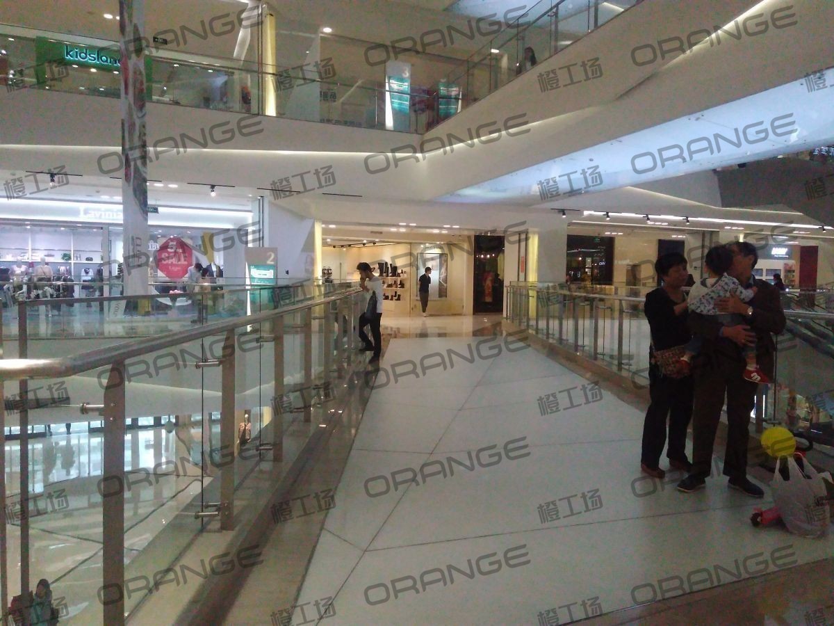 北京凯德晶品购物中心-室内二楼中厅走廊2