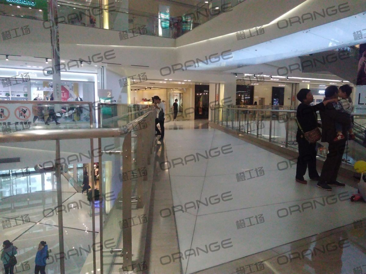 北京凯德晶品购物中心-室内二楼中厅走廊3