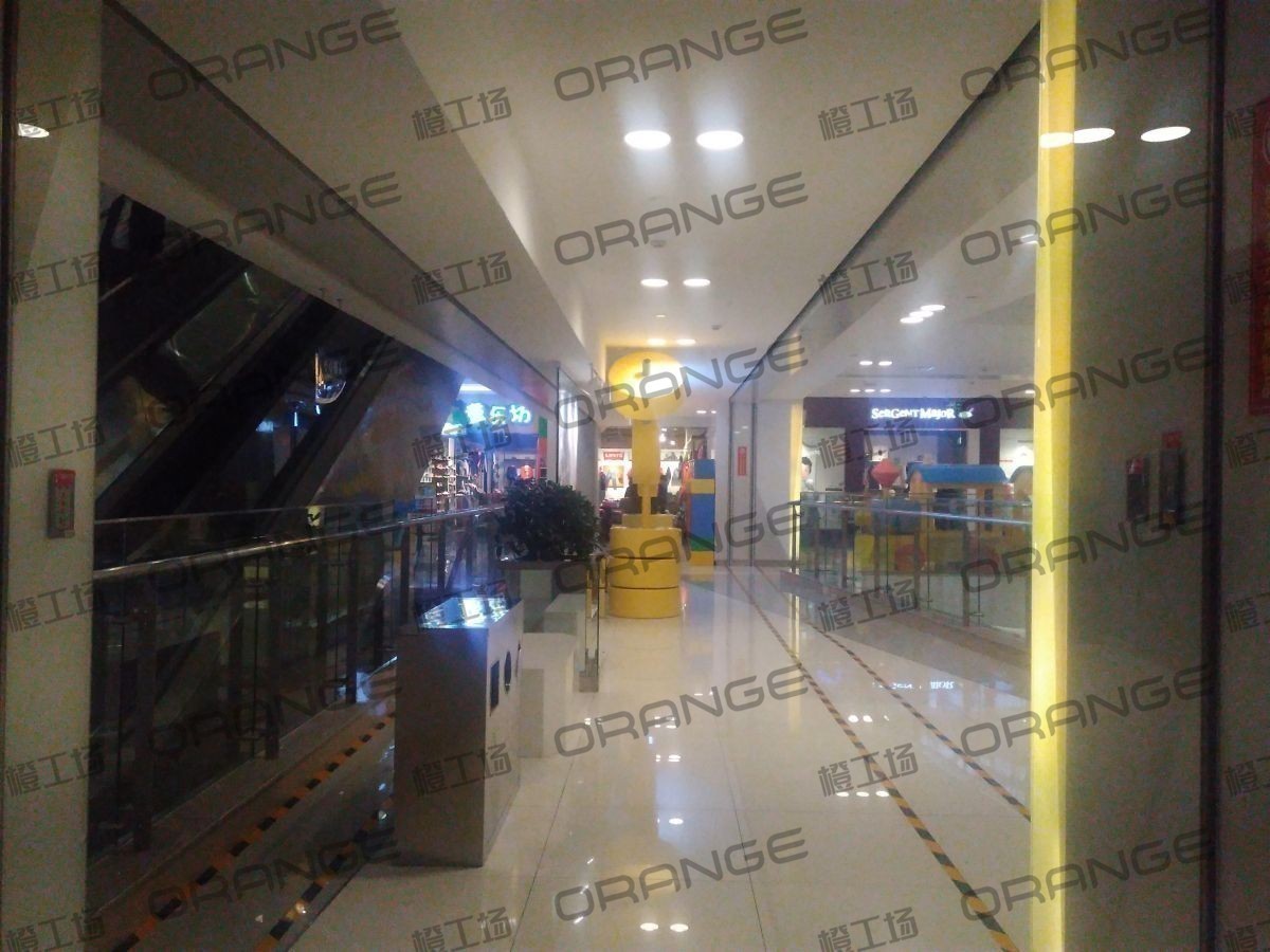 北京凯德晶品购物中心-室内三楼东侧扶梯西走廊1