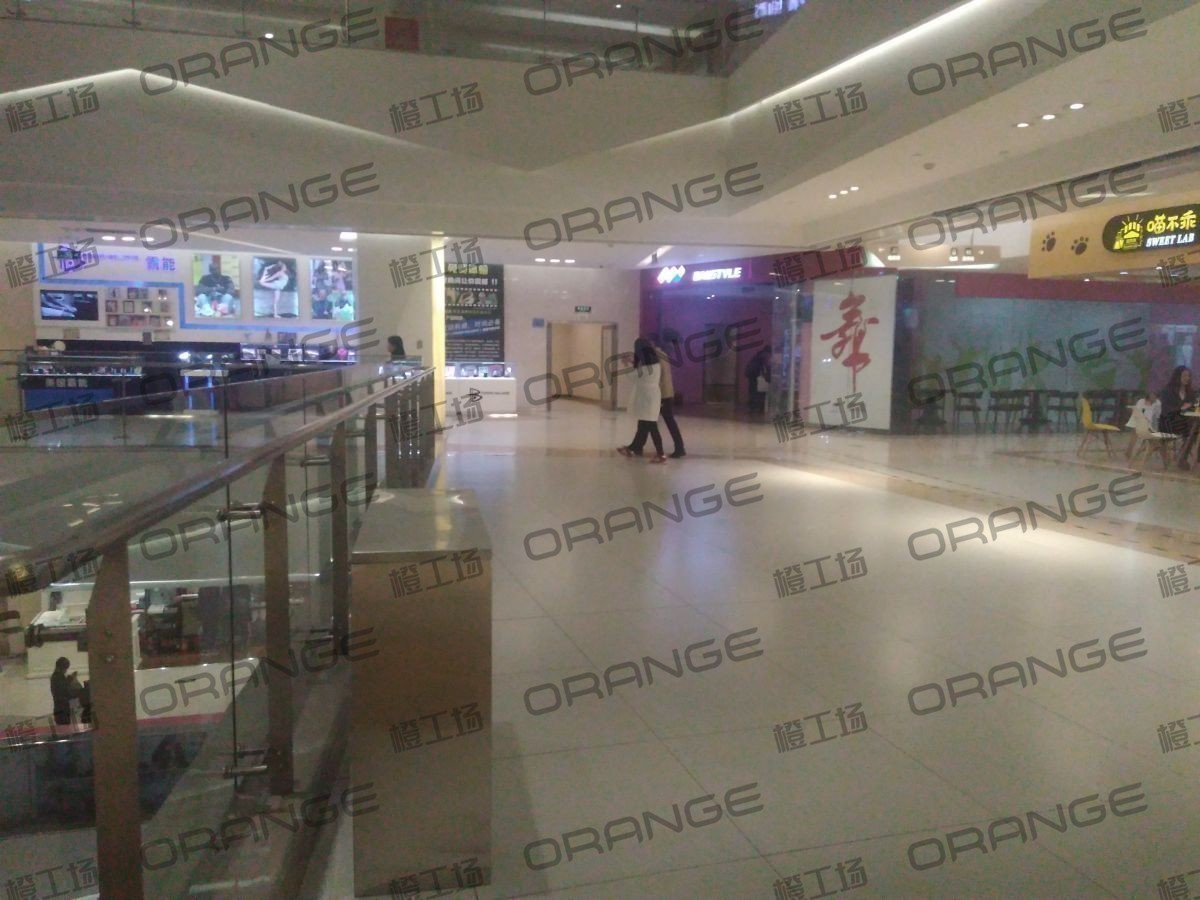 北京凯德晶品购物中心-室内四楼西侧走廊3