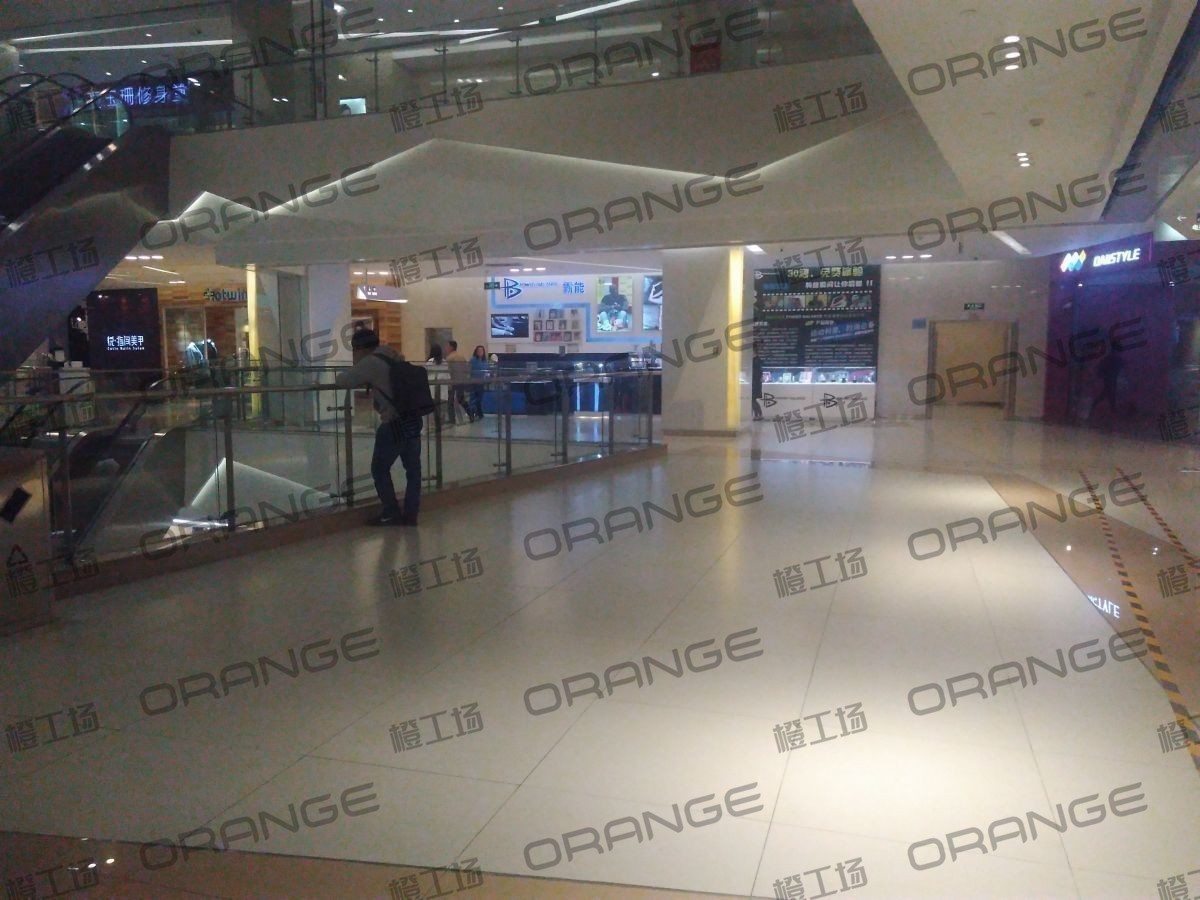 北京凯德晶品购物中心-室内四楼西侧走廊2