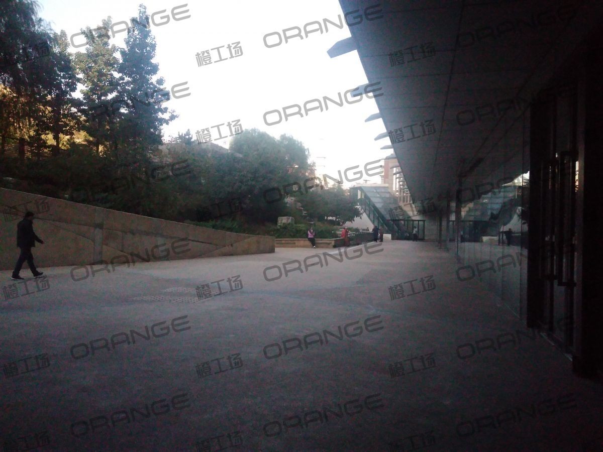 北京凯德晶品购物中心-室外B1北门北走廊1