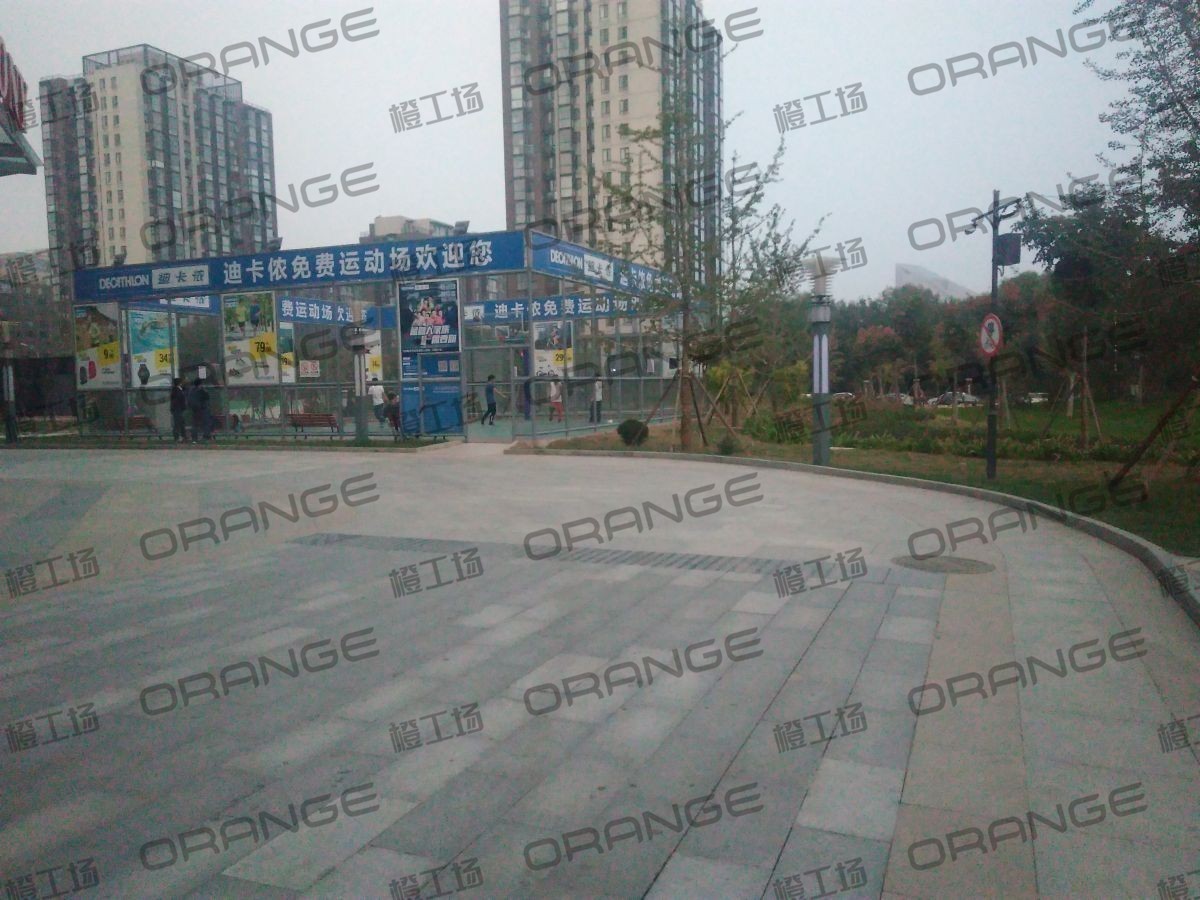 北京银座和谐广场购物中心-室外东南门东南侧过道3