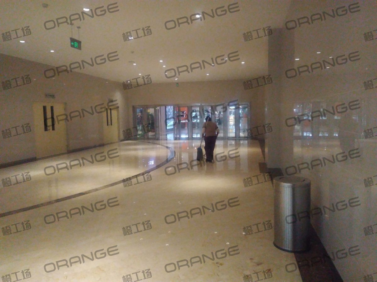 北京银座和谐广场购物中心-室内一楼西南侧西门门东过道1