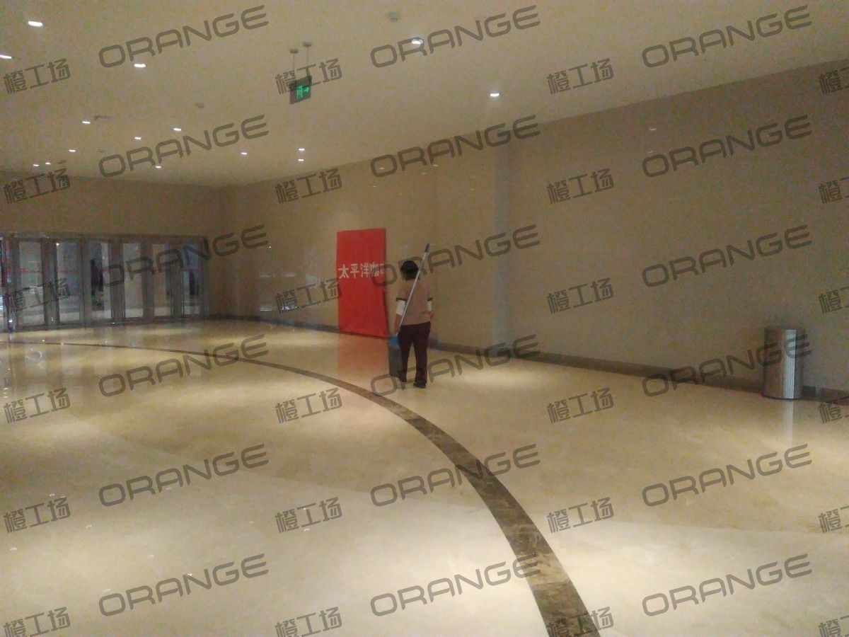 北京银座和谐广场购物中心-室内一楼西南侧西门门东过道3