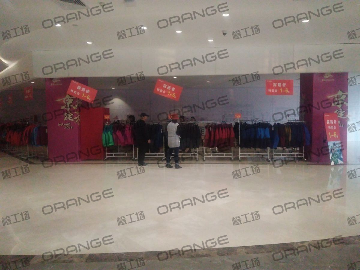 北京银座和谐广场购物中心-室内一楼西南侧西南门门东过道13