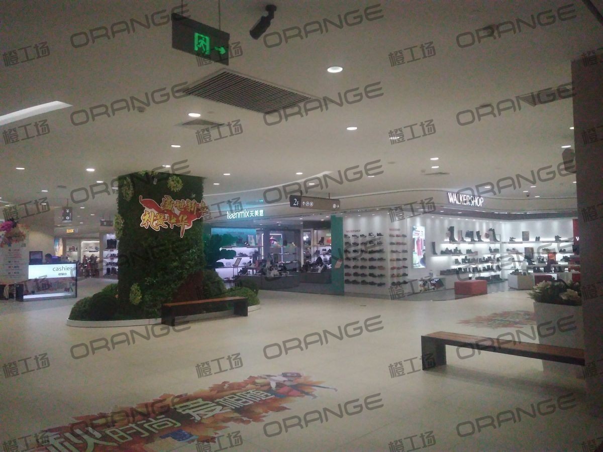 北京银座和谐广场购物中心-室内二楼西北侧扶梯南过道4
