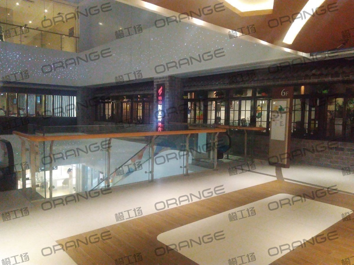 北京银座和谐广场购物中心-室内六楼西侧扶梯东过道1