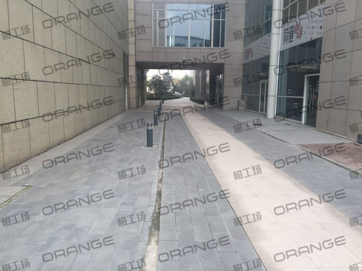 北京欧美汇购物中心-室外中间链接处同道咖啡门前4
