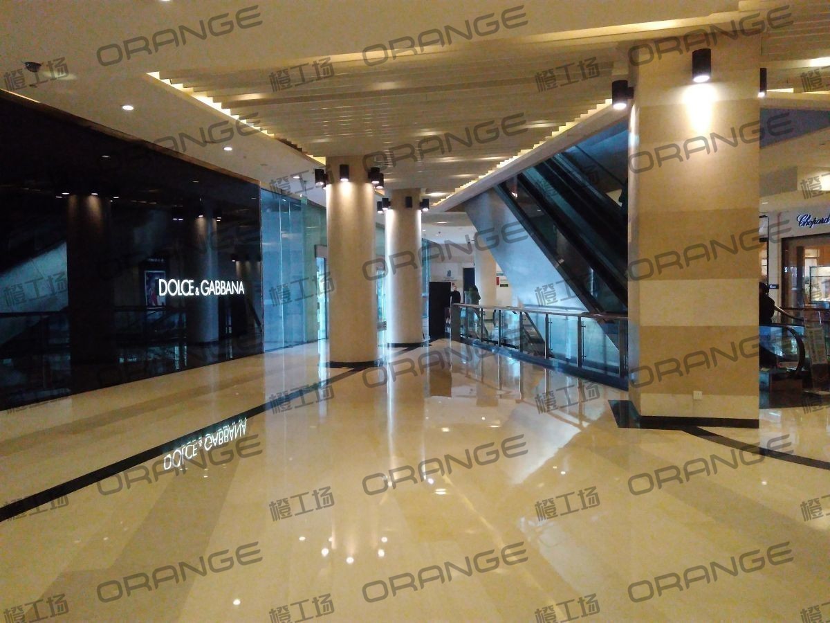 北京金融街购物中心-室内一楼东区东侧扶梯西北过道3