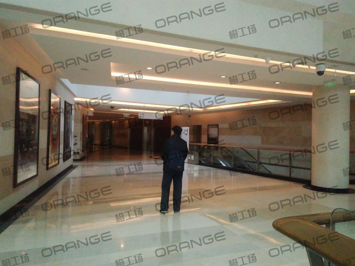 北京金融街购物中心-室内四楼东区南侧扶梯东过道1
