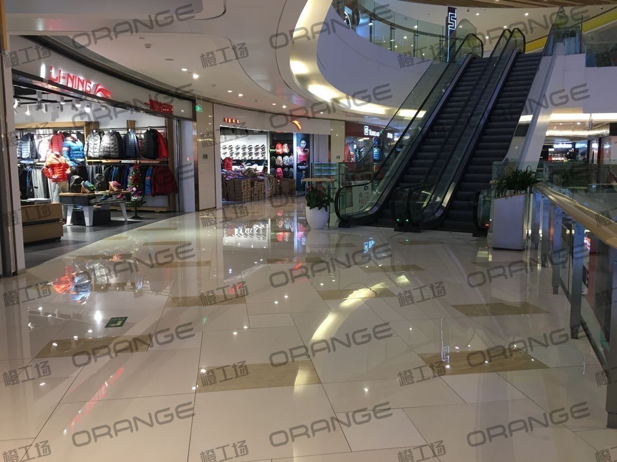 北京金隅嘉品mall-室内四楼东侧中央环廊扶梯北2