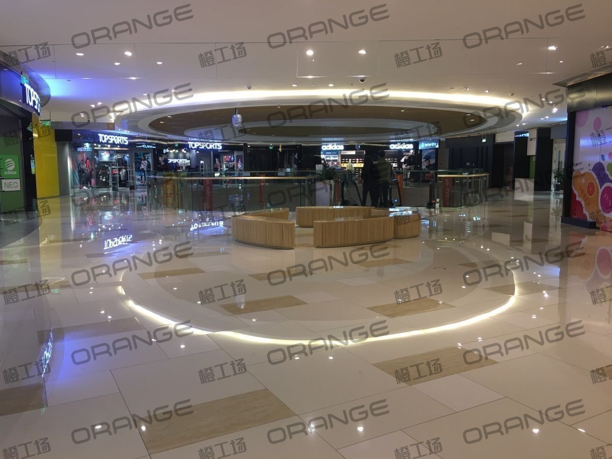 北京金隅嘉品mall-室内四楼东侧东南侧环廊扶梯北3