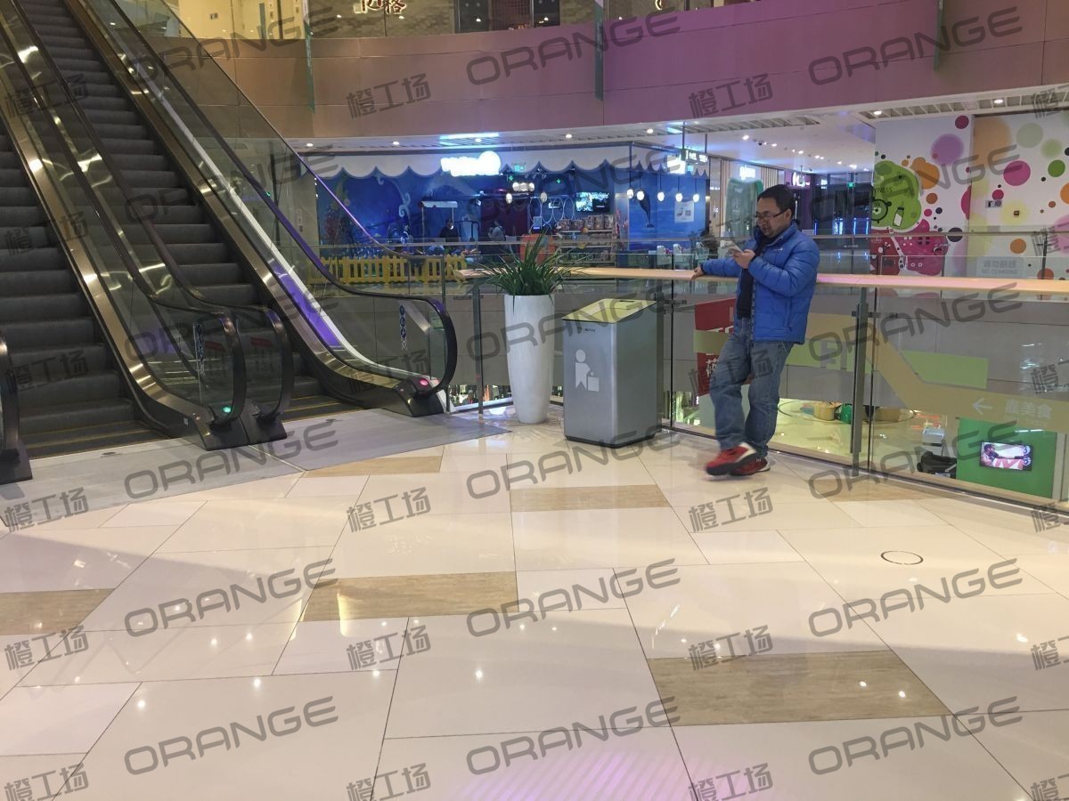 北京金隅嘉品mall-室内三楼西侧环廊扶梯西1